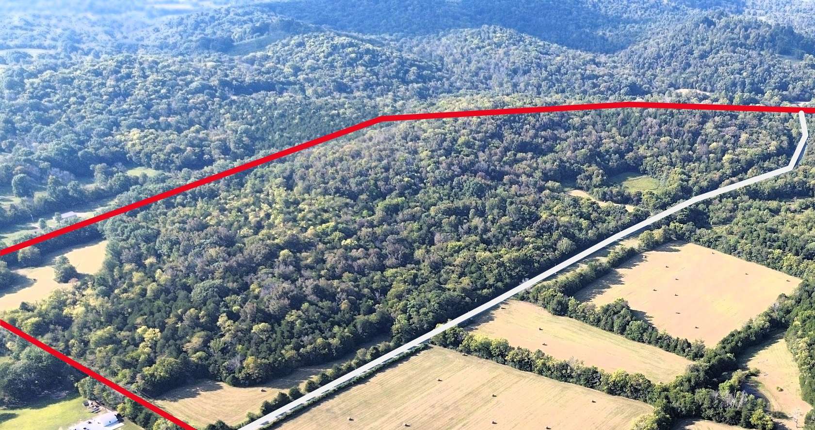 91.5 Acres of Recreational Land & Farm for Sale in Fayetteville, Tennessee