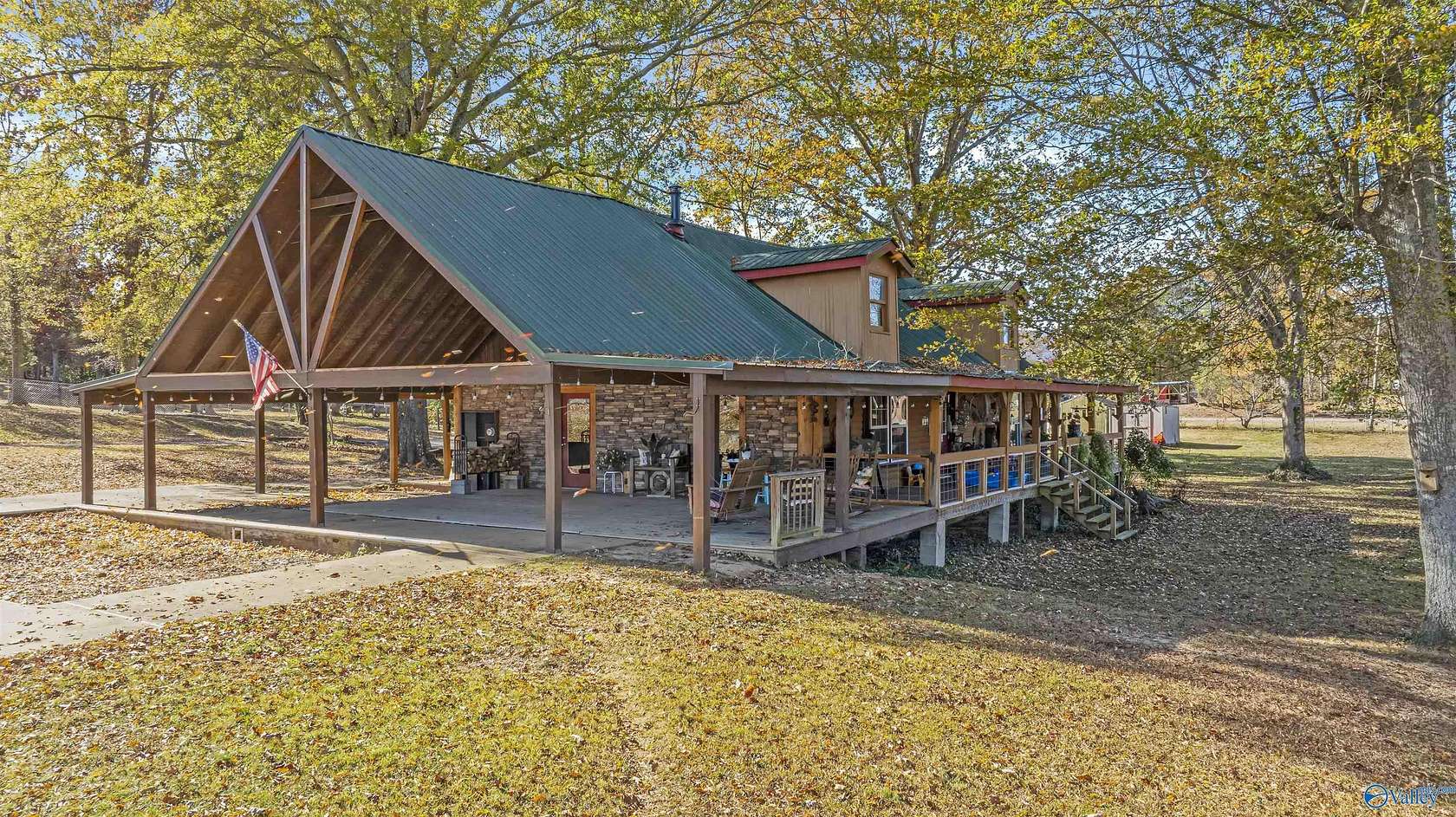 1.5 Acres of Land with Home for Sale in Leesburg, Alabama