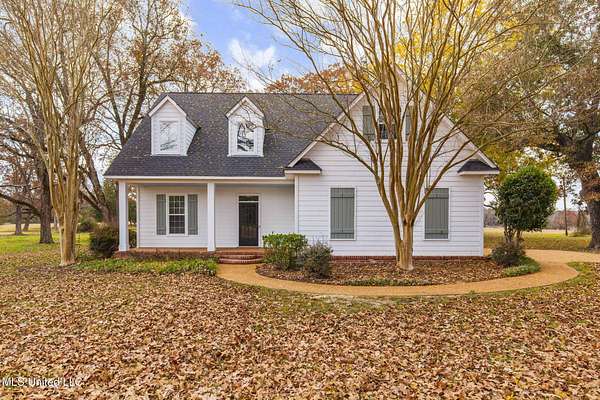 6 Acres of Residential Land with Home for Sale in Canton, Mississippi