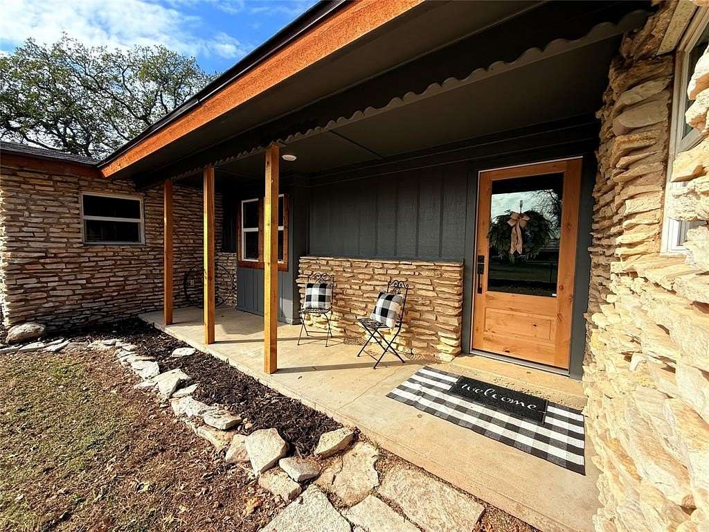 14.6 Acres of Land with Home for Sale in Stephenville, Texas