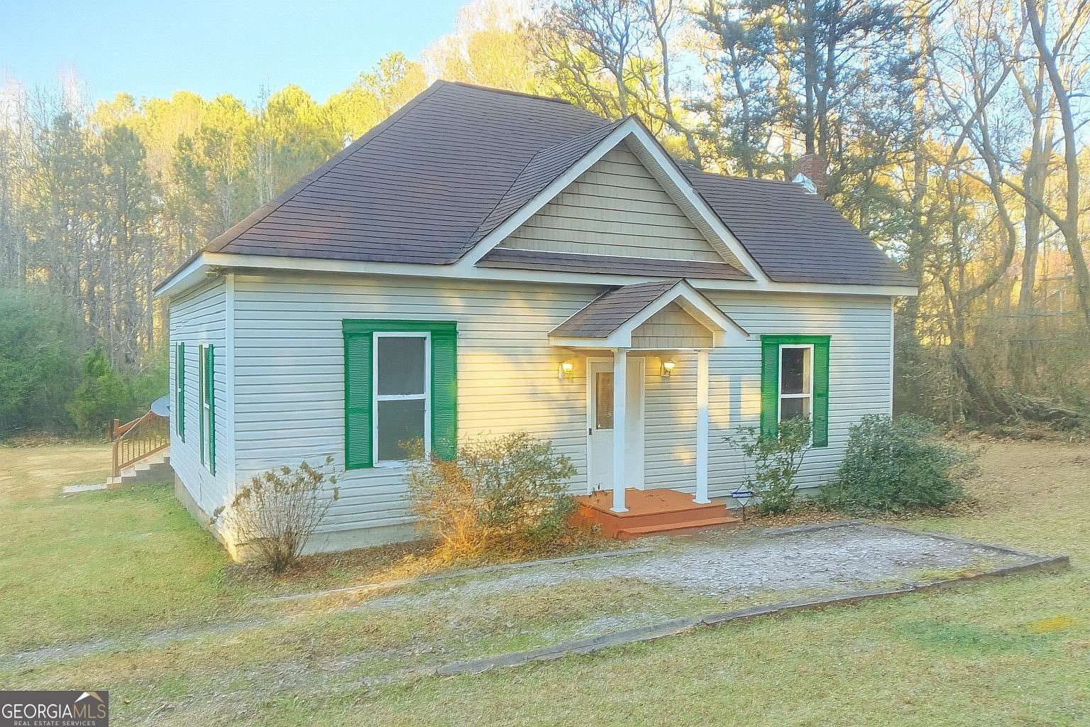 4 Acres of Residential Land with Home for Lease in Tyrone, Georgia