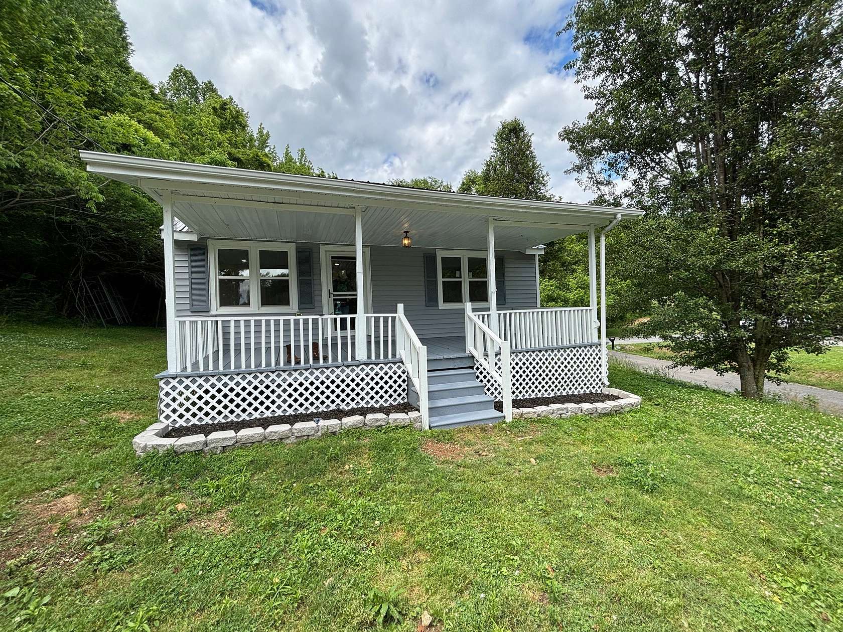 3 Acres of Residential Land with Home for Sale in Belvidere, Tennessee