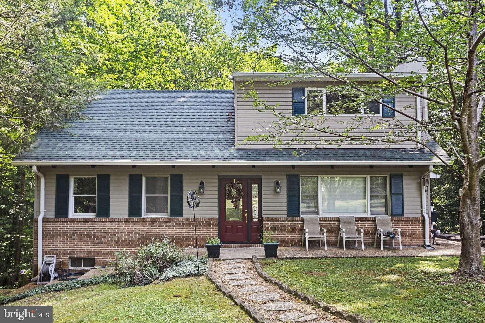 5 Acres of Residential Land with Home for Sale in Mechanicsville, Maryland