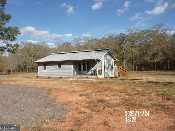 4 Acres of Residential Land with Home for Sale in Thomaston, Georgia