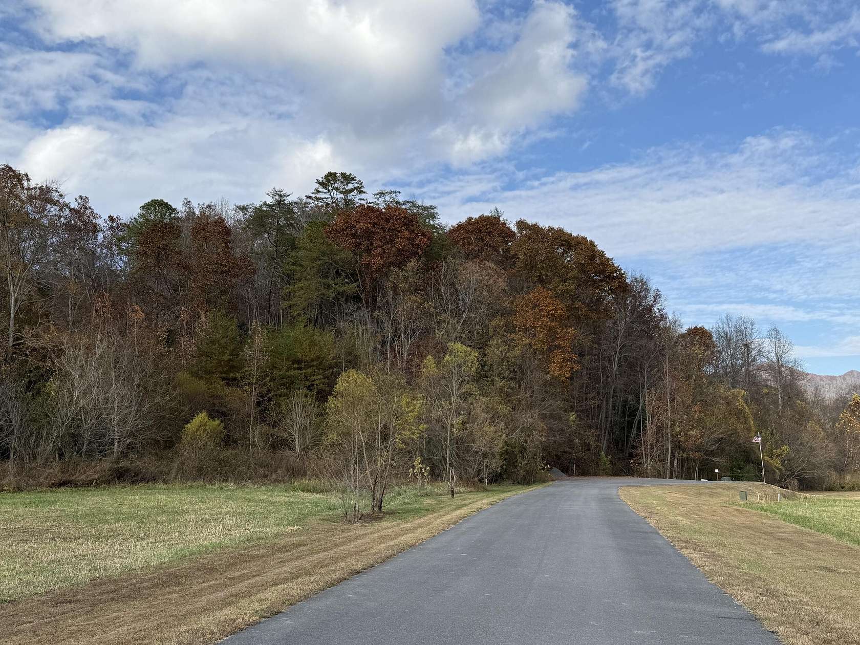 1.87 Acres of Residential Land for Sale in Del Rio, Tennessee