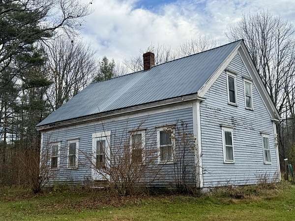 3.8 Acres of Residential Land with Home for Sale in Jefferson, Maine