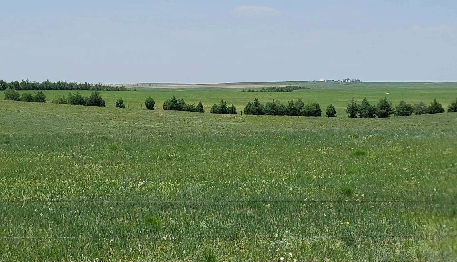 412 Acres of Land for Sale in Harrisburg, Nebraska