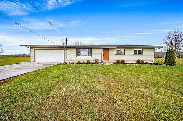 1.89 Acres of Residential Land with Home for Sale in Austinburg, Ohio