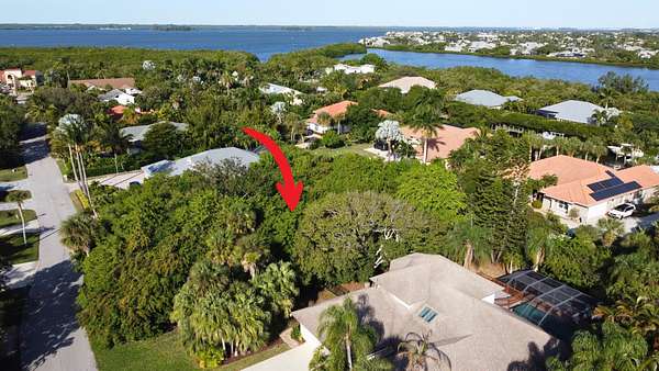 0.33 Acres of Residential Land for Sale in Vero Beach, Florida