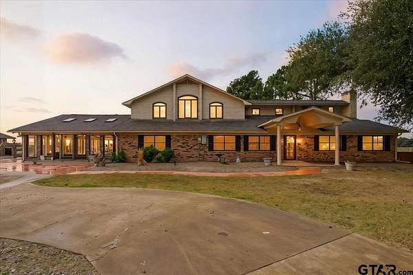 78 Acres of Agricultural Land with Home for Sale in Sulphur Springs, Texas