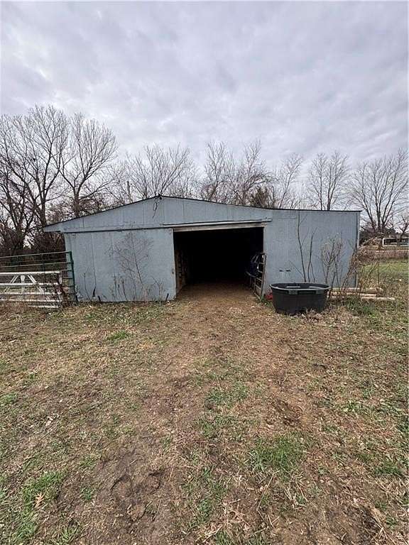 9.29 Acres of Land for Sale in Fort Scott, Kansas