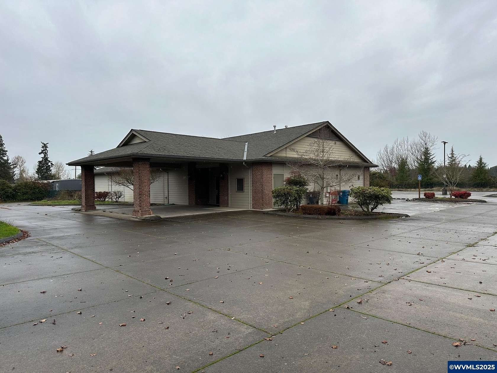 1.54 Acres of Improved Commercial Land for Sale in Silverton, Oregon