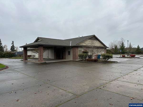 1.54 Acres of Improved Commercial Land for Sale in Silverton, Oregon