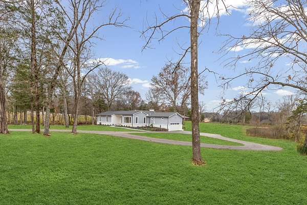 5 Acres of Residential Land with Home for Sale in Franklin, Tennessee