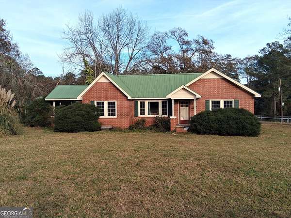 3.63 Acres of Residential Land with Home for Sale in Gordon, Georgia