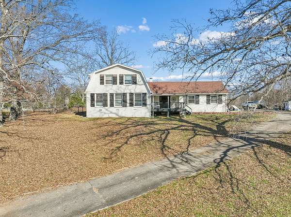 3.79 Acres of Residential Land with Home for Sale in Lebanon, Tennessee