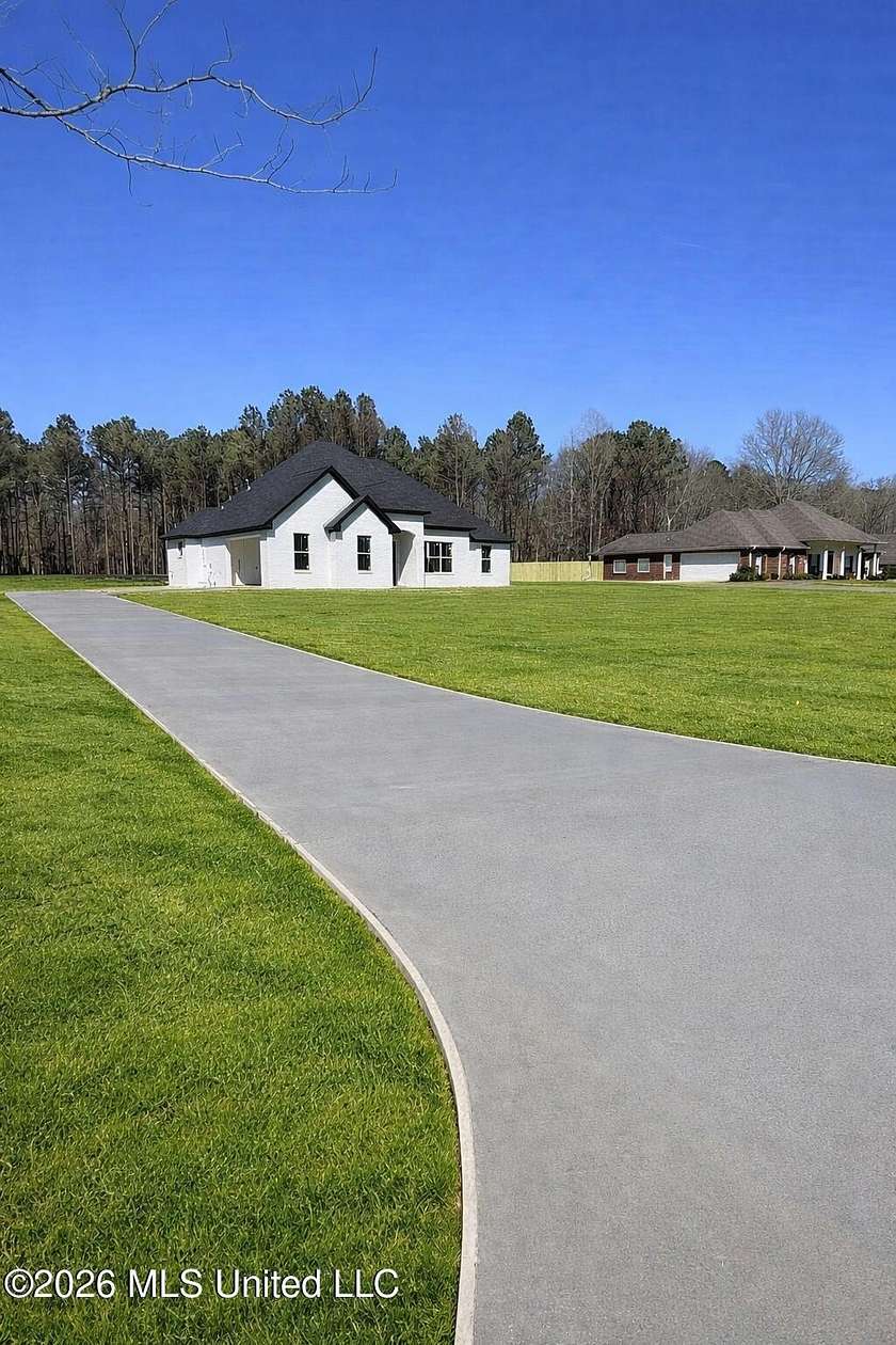 1.5 Acres of Land with Home for Sale in Brandon, Mississippi