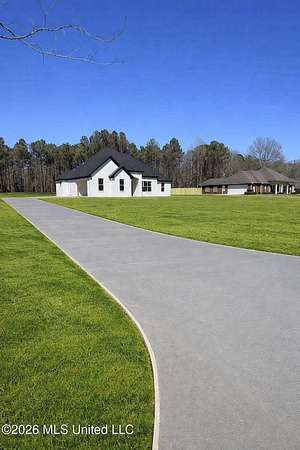 1.5 Acres of Land with Home for Sale in Brandon, Mississippi