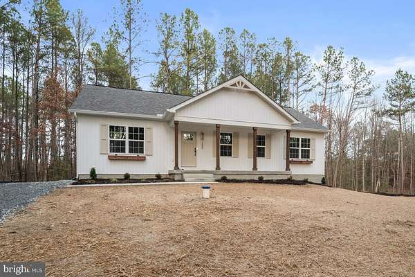 3.2 Acres of Residential Land with Home for Sale in Bumpass, Virginia