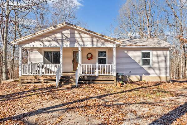 3.8 Acres of Residential Land with Home for Sale in Cadiz, Kentucky