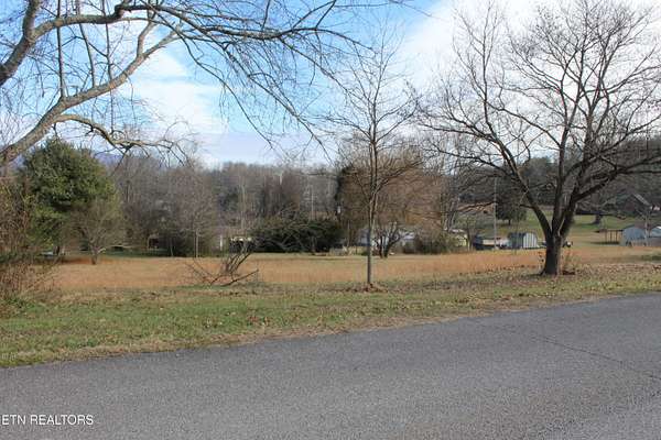 0.91 Acres of Land for Sale in Speedwell, Tennessee