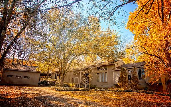 1.7 Acres of Residential Land with Home for Sale in Franklin, Tennessee