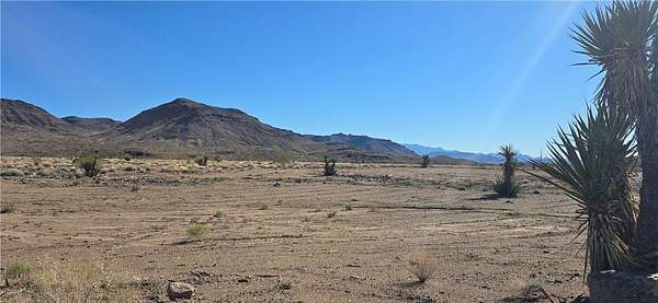 1.4 Acres of Land for Sale in Golden Valley, Arizona