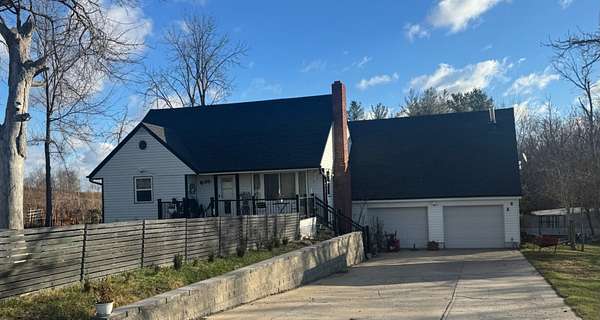 18.4 Acres of Recreational Land with Home for Sale in Newton, Iowa