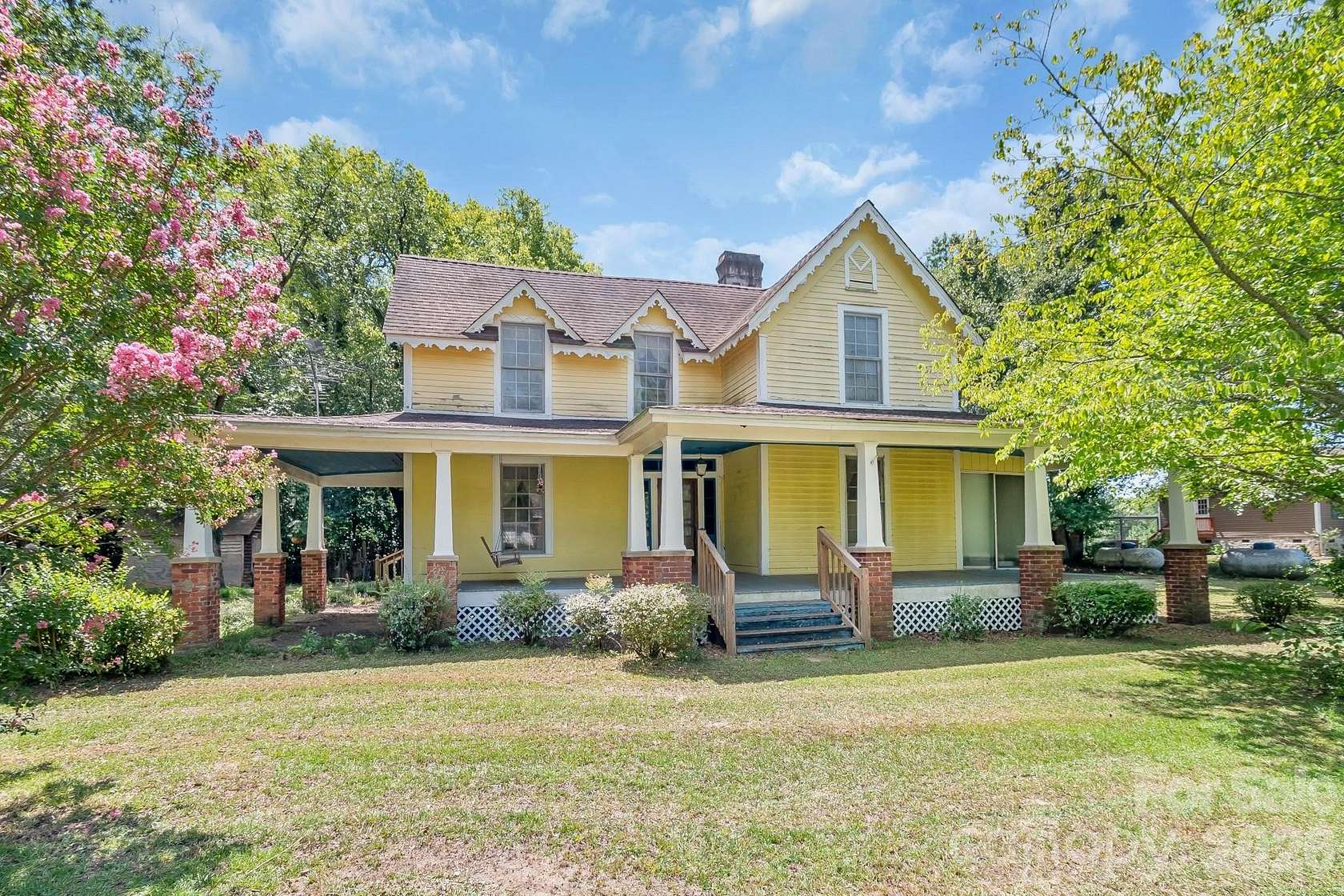1.5 Acres of Land with Home for Sale in Kershaw, South Carolina