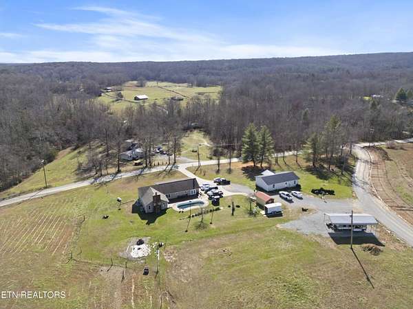 2 Acres of Residential Land with Home for Sale in Spring City, Tennessee