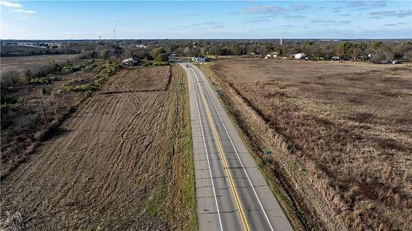 21.3 Acres of Recreational Land & Farm for Sale in Deport, Texas