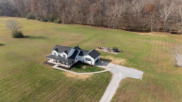 5.62 Acres of Land with Home for Sale in Cumberland Furnace, Tennessee