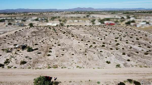 4 Acres of Residential Land for Sale in Wellton, Arizona