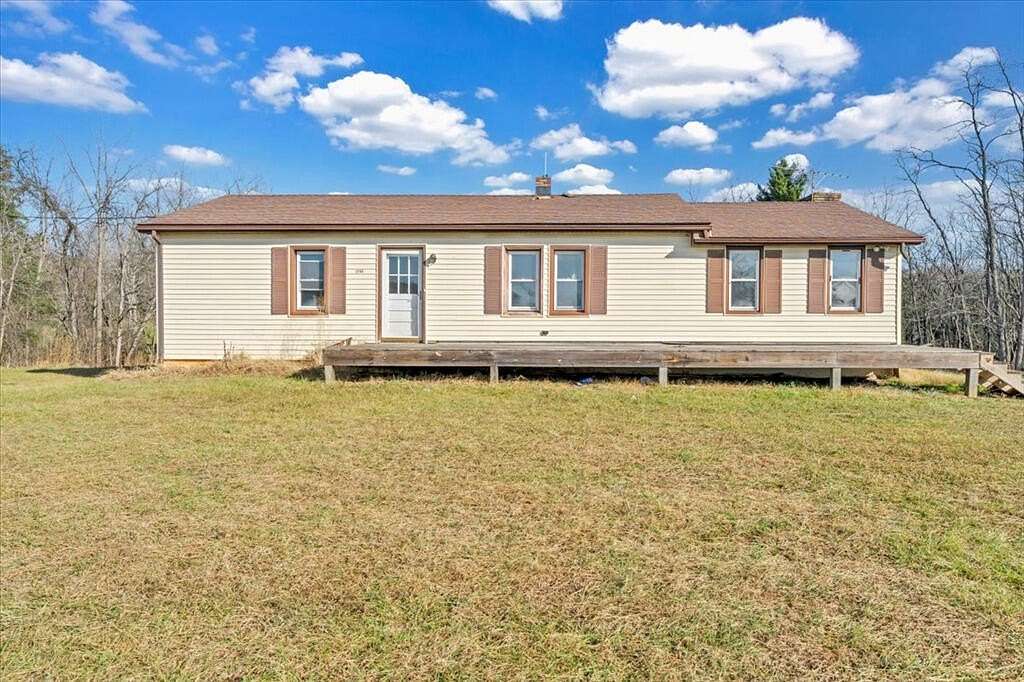 4.27 Acres of Residential Land with Home for Sale in Bedford, Virginia