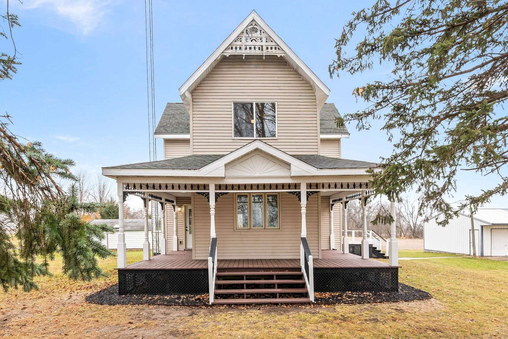 3.1 Acres of Residential Land with Home for Sale in Markesan, Wisconsin