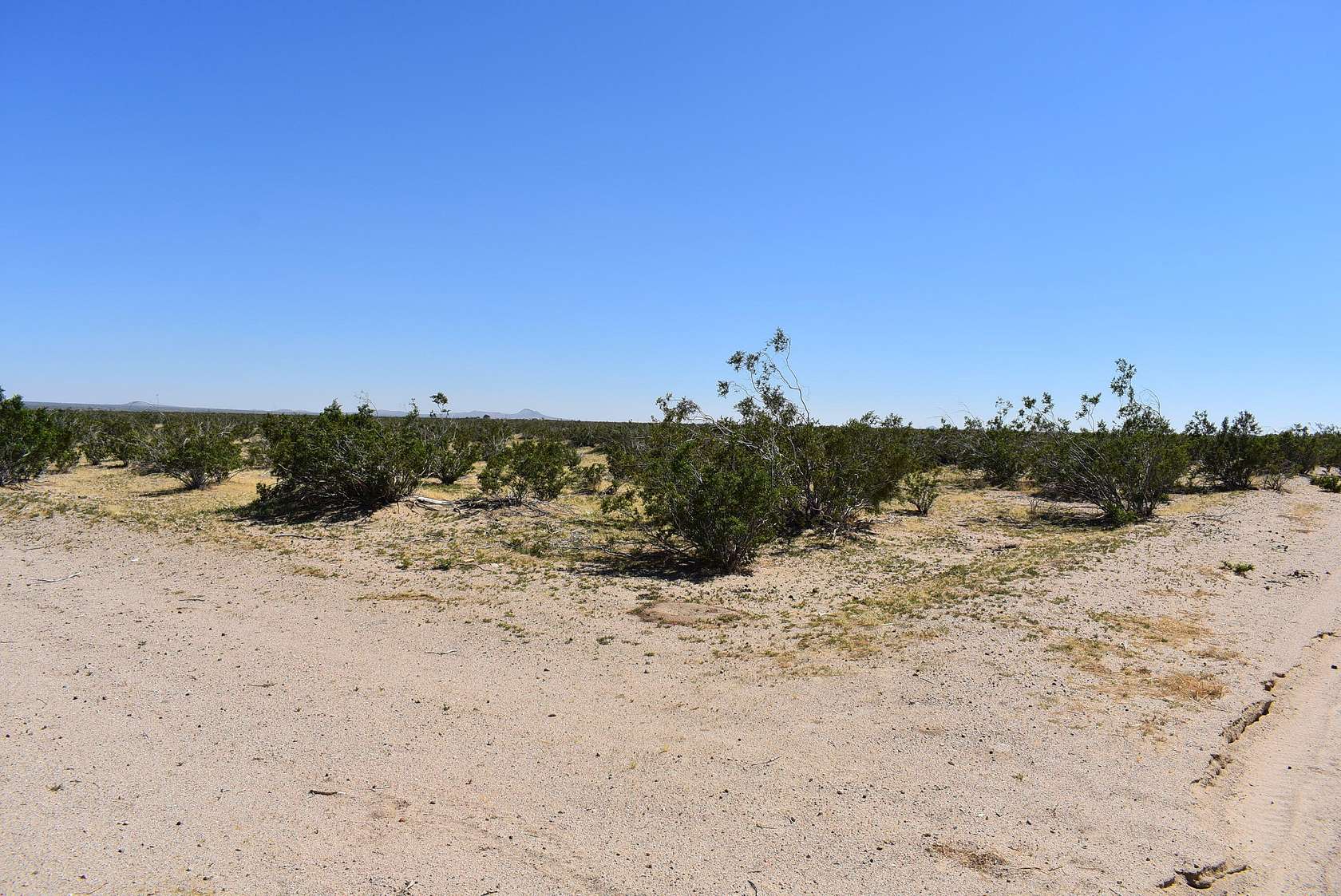 2.52 Acres of Residential Land for Sale in Mojave, California