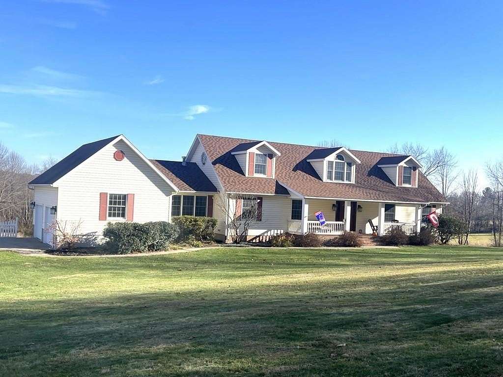 6.59 Acres of Residential Land with Home for Sale in Lucas, Ohio