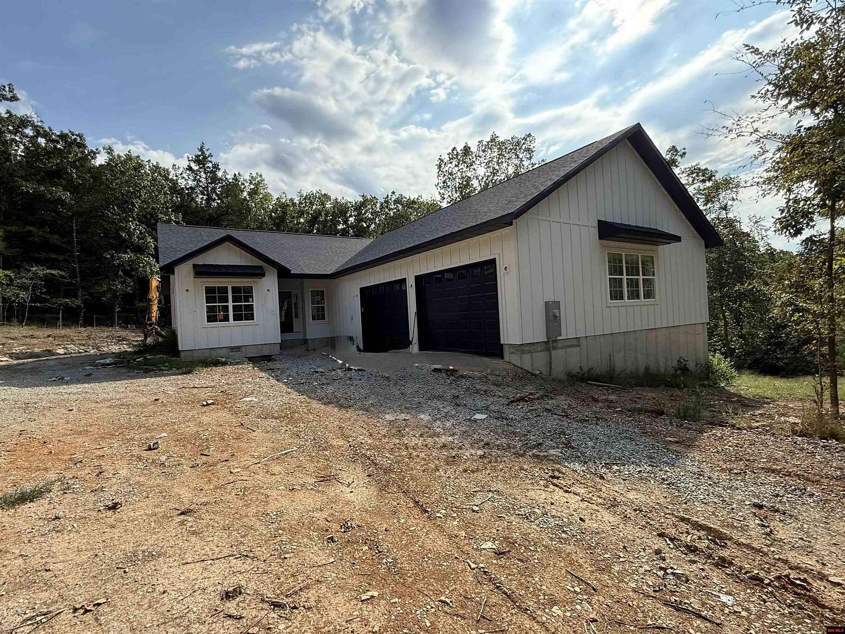 3.56 Acres of Residential Land with Home for Sale in Bull Shoals, Arkansas