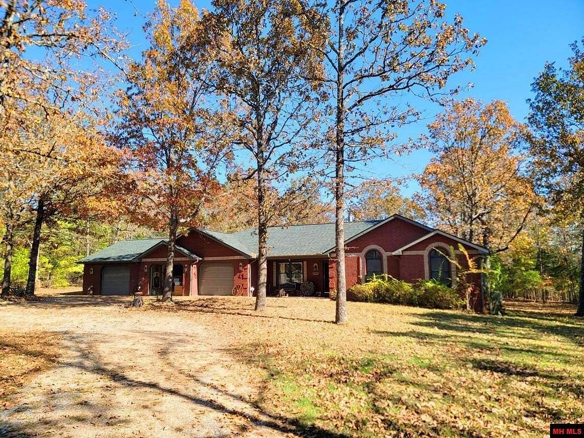 3.44 Acres of Residential Land with Home for Sale in Mountain Home, Arkansas