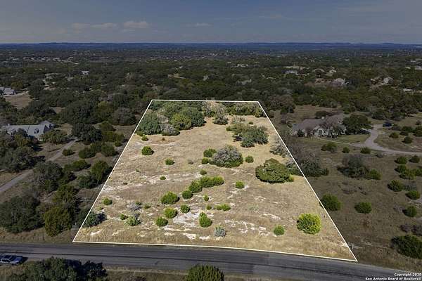 4.4 Acres of Land for Sale in Boerne, Texas