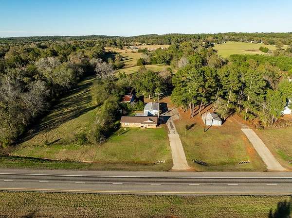 13 Acres of Land with Home for Sale in Frankston, Texas
