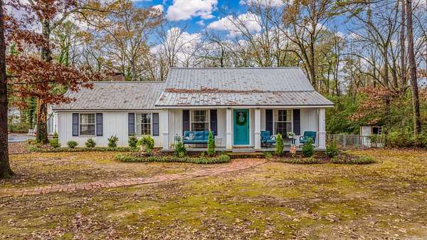 2.38 Acres of Residential Land with Home for Sale in Little Rock, Arkansas