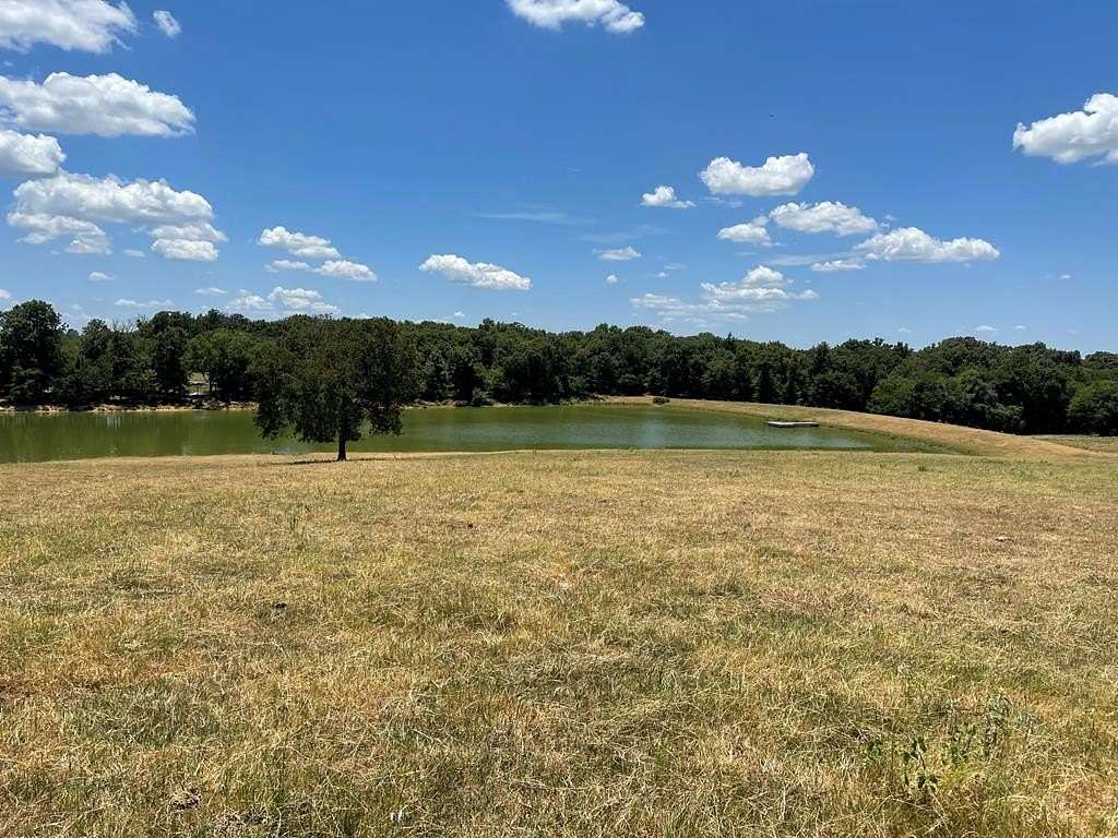 50 Acres of Land for Sale in Athens, Texas