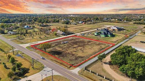 2 Acres of Residential Land for Sale in Lucas, Texas