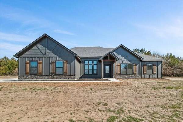 20 Acres of Recreational Land with Home for Sale in Forestburg, Texas