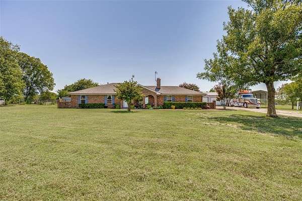4 Acres of Residential Land with Home for Sale in Anna, Texas