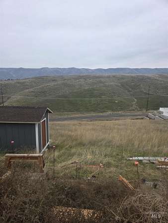 0.9 Acres of Residential Land for Sale in Clarkston, Washington