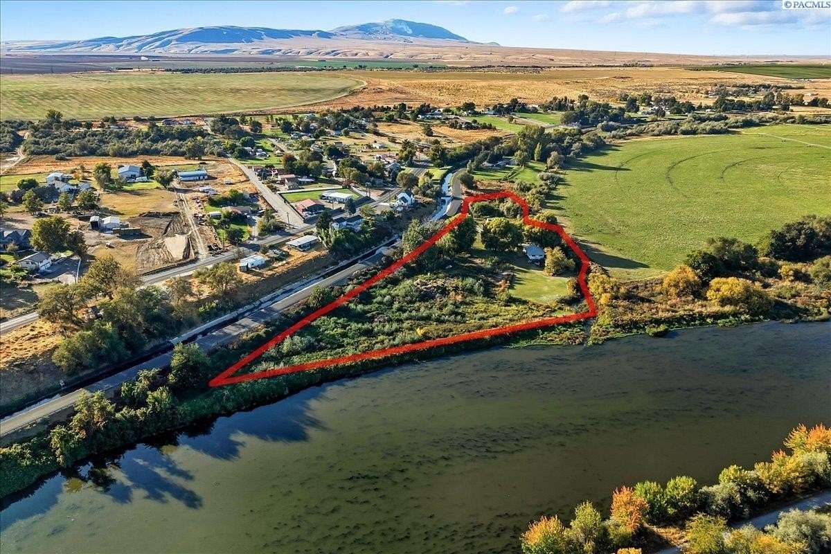 4.15 Acres of Residential Land with Home for Sale in West Richland, Washington