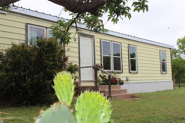 5.6 Acres of Land with Home for Sale in Abilene, Texas