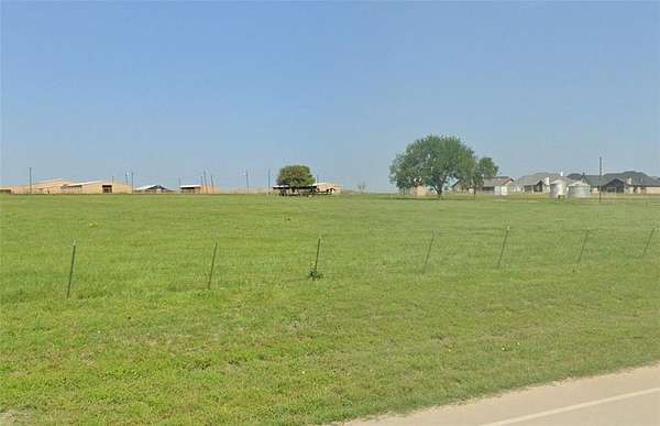2.5 Acres of Residential Land for Sale in Muenster, Texas